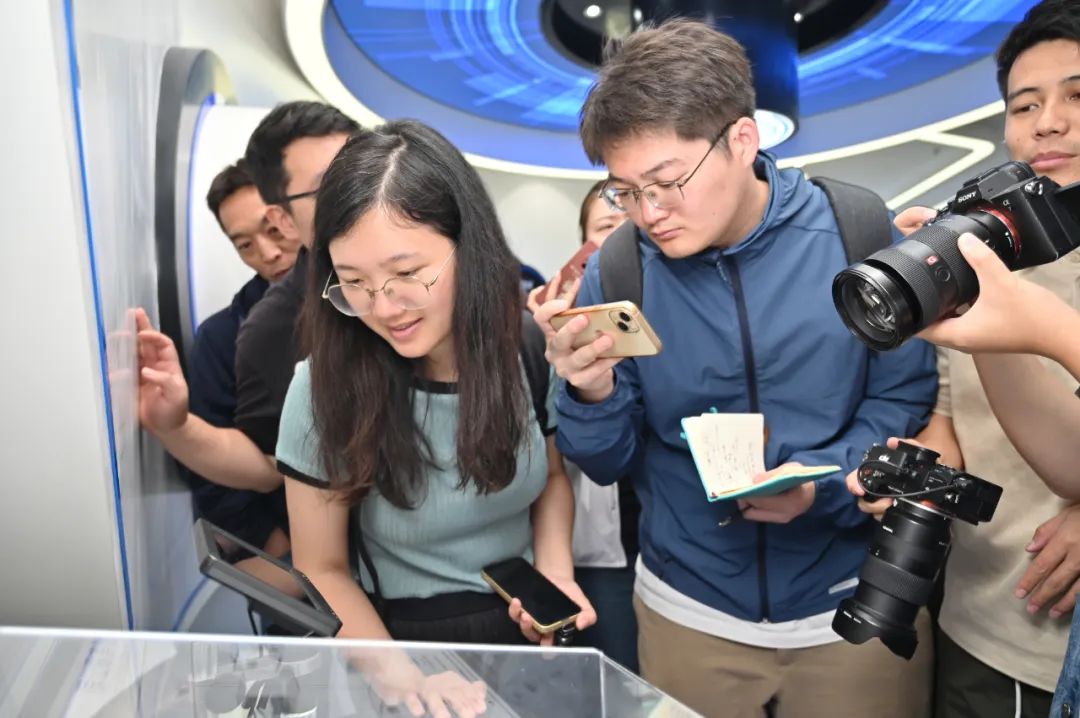 人民日報客戶端刊文報道風(fēng)華高科