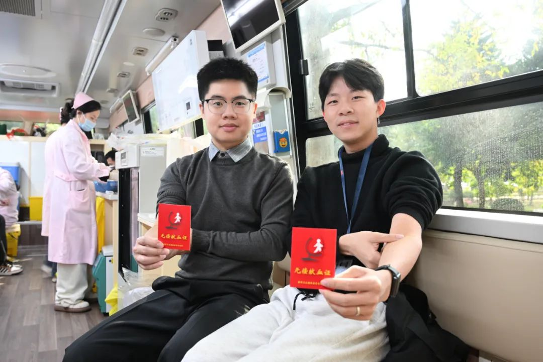 用生命影響生命——風(fēng)華高科組織無償獻血活動